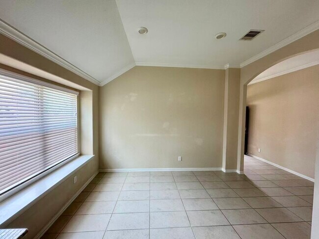 Building Photo - 11015 Walts Run Ln