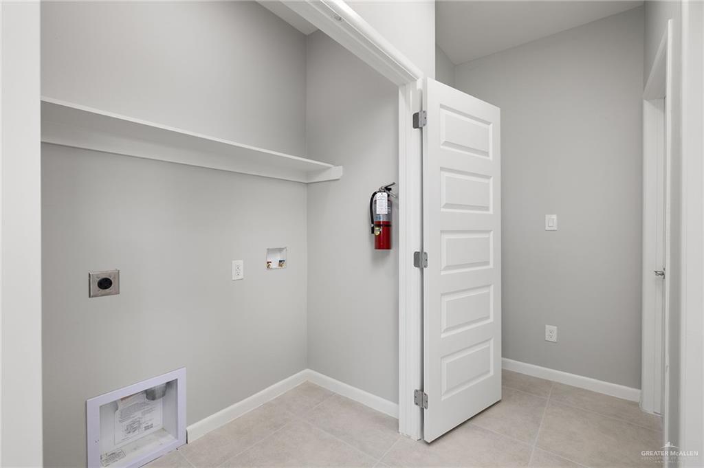 Building Photo - 2700 Mockingbird Rd