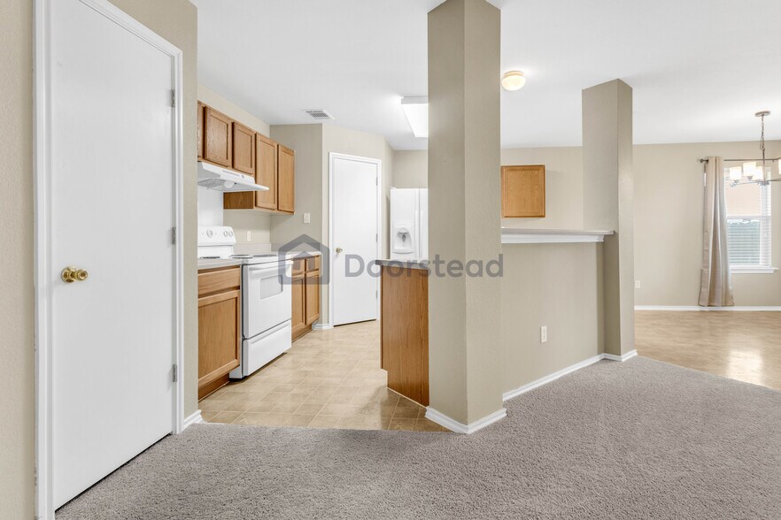Building Photo - 223 Sylvan St