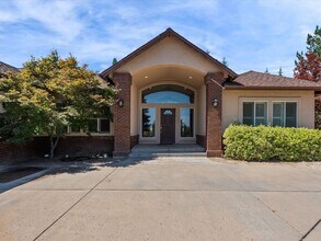 Building Photo - Fieldcreek Gem