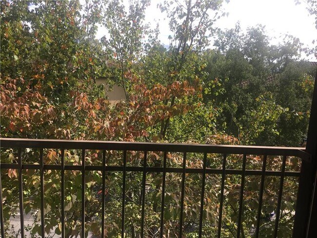 Building Photo - 3777 Peachtree Rd NE