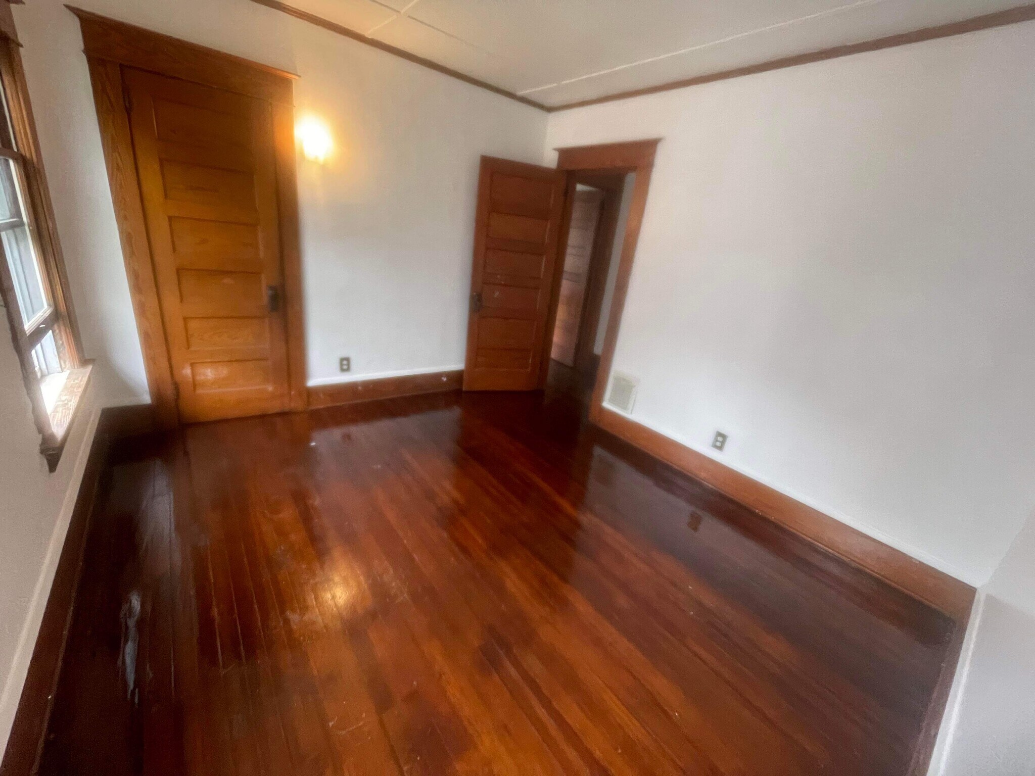 Building Photo - 718 Washington Ave