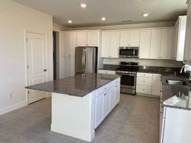 Building Photo - Kiley Ranch Stunner - Close to Everything!