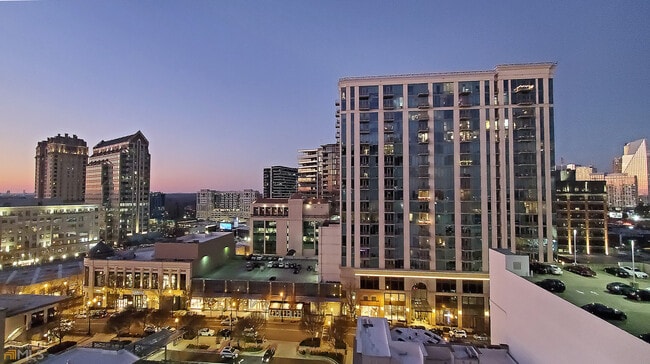 Building Photo - 250 Pharr Rd NE