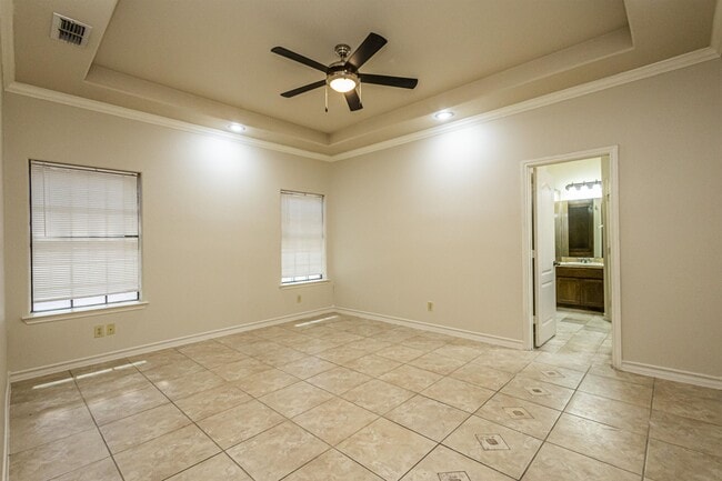 Building Photo - 10702 Patron Loop