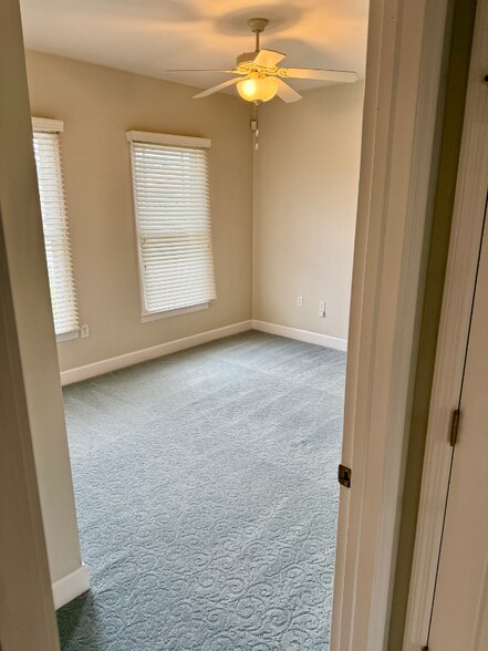 Building Photo - 8763 SW 27th Ln
