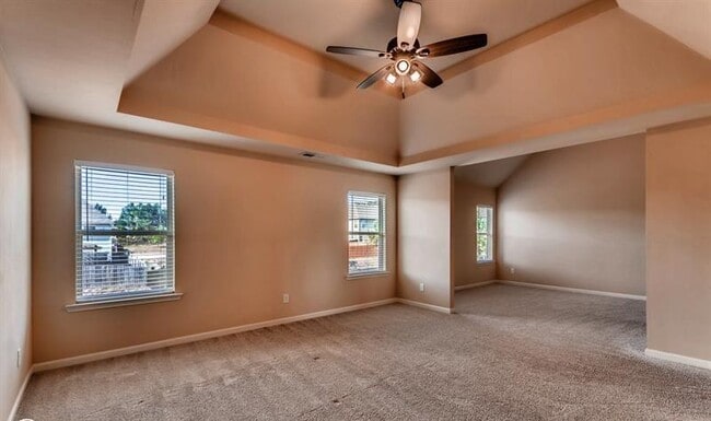 Building Photo - 135 Lindsey Terrace