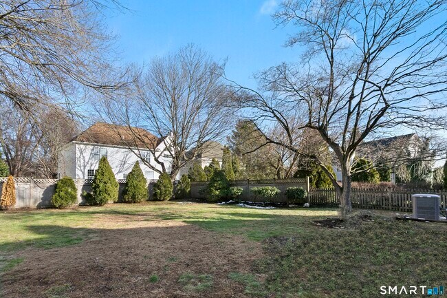 Building Photo - 30 Osborne Pl