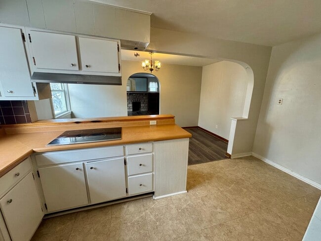 Building Photo - 3 Bedroom 2 Bath in Natrona Heights, PA!