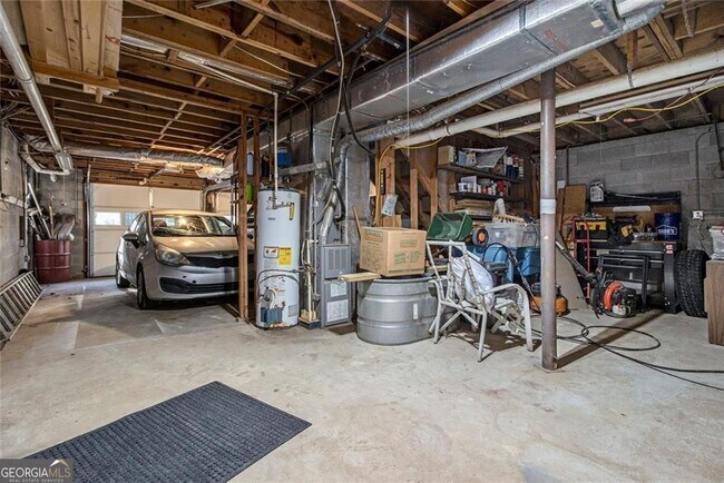 Building Photo - 8212 Lullwater Ct