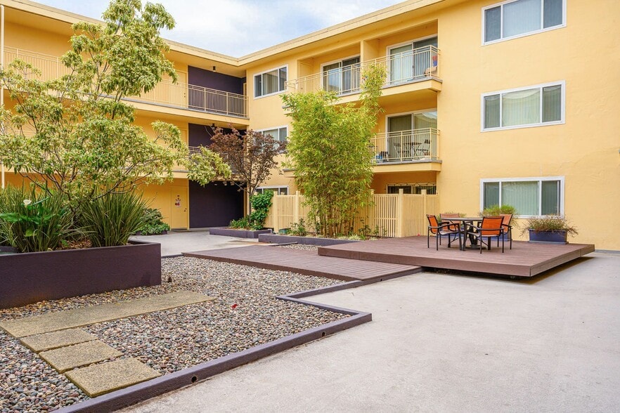 Hillsdale Square San Mateo, CA Apartment Finder
