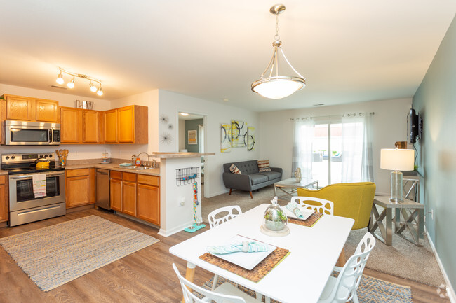 2 BR, 1 BA - 860 SF - Liv Wildwood