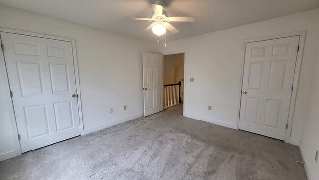 Building Photo - Coming Soon! Spacious Two Bedroom 1.5 Bath...