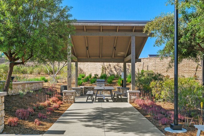 Building Photo - New Community - Temecula - New House Corne...
