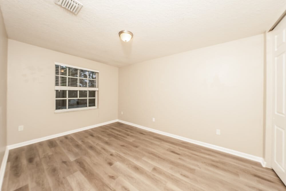 Building Photo - 1603 Briar Oak Dr