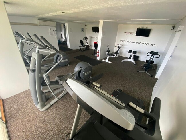 Building Photo - 46-283 Kahuhipa Street