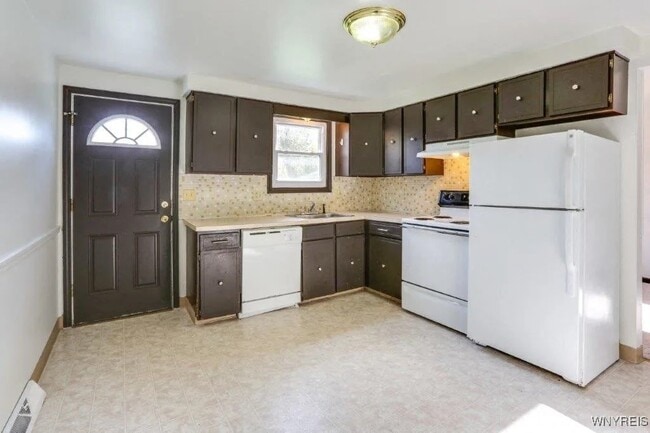 Building Photo - 22 W Summerset Ln