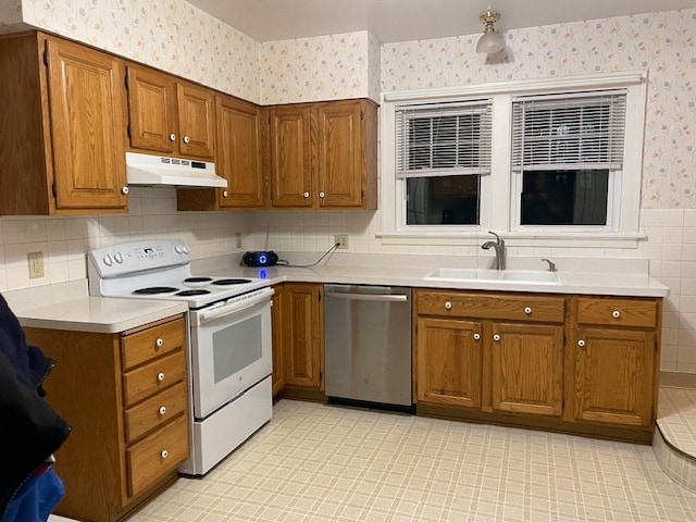 Building Photo - 514 School St