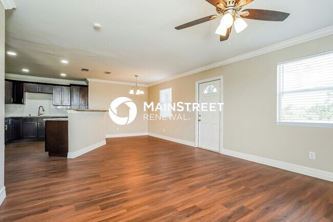 Building Photo - 3 Bedroom Pet-Friendly Home in Lehigh Acre...