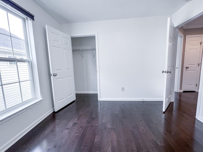 Building Photo - 3909 Beeker Mill Pl