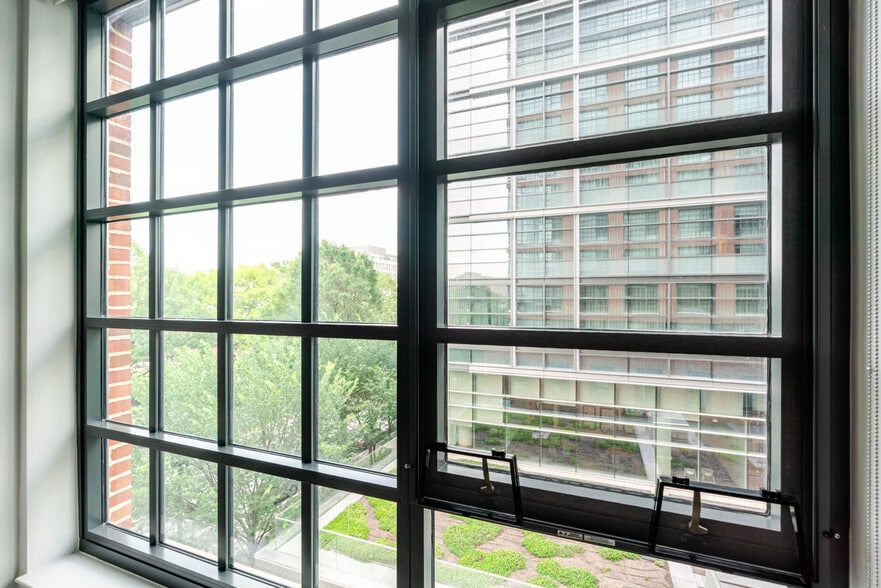 Building Photo - 770 Maine Ave SW