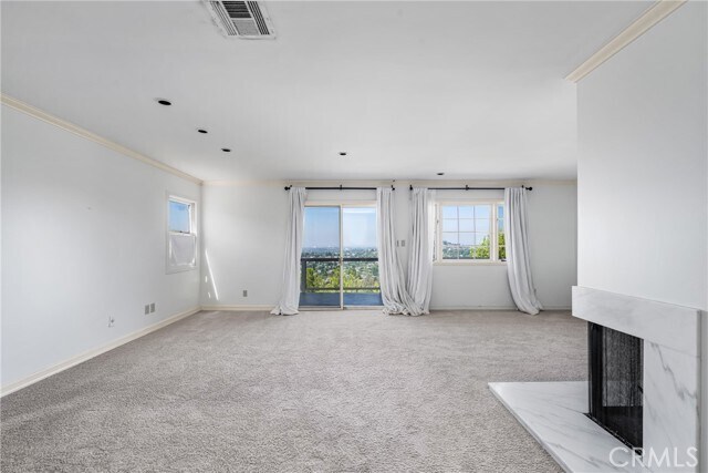 Building Photo - 11081 Hunting Horn Dr