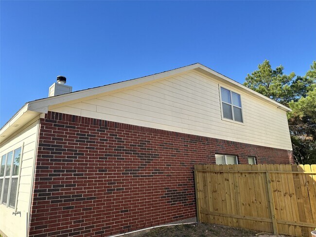 Building Photo - 3410 Azalea Sands Dr