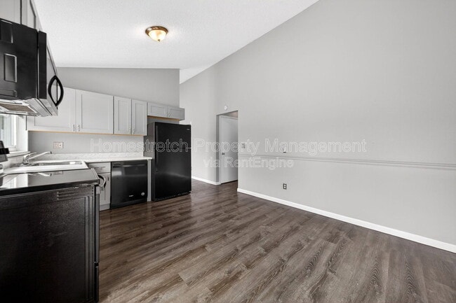 Building Photo - 2455 Buttonwood Ct