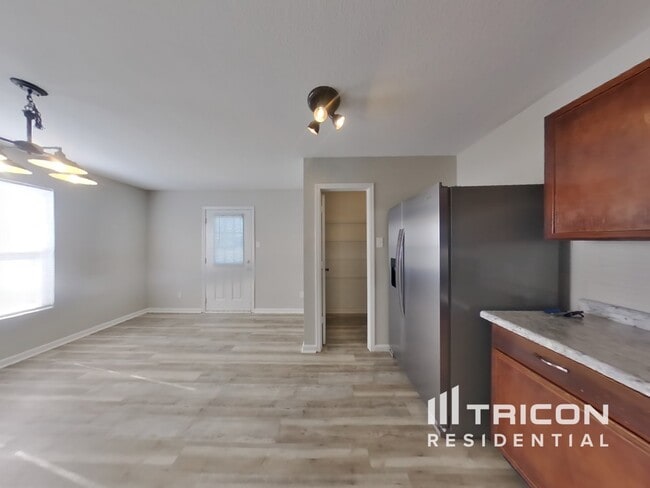 Building Photo - 3340 Cork Bend Dr