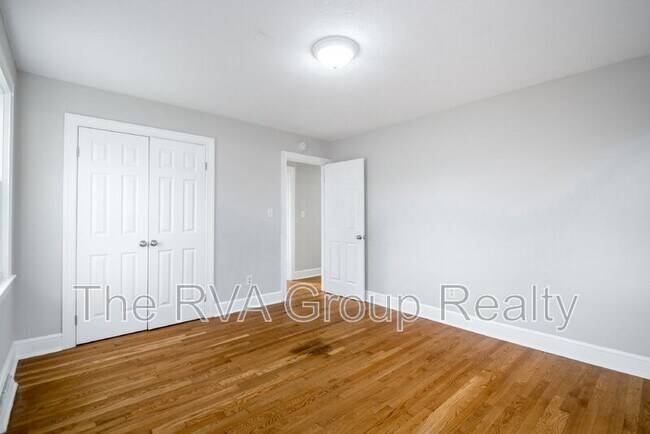 Building Photo - 2407 Bluefield St