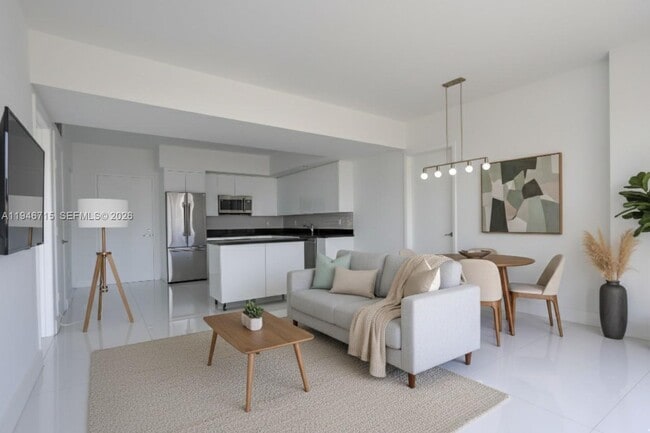 Building Photo - 92 SW 3rd St