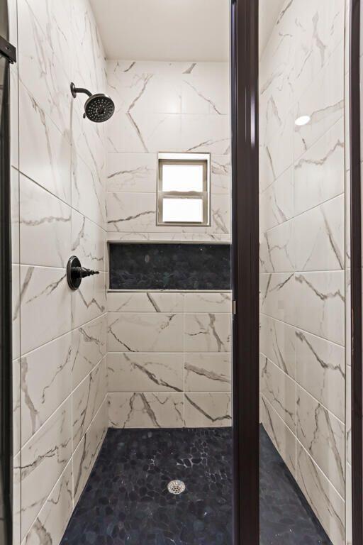 Building Photo - 13591 Hazlewood St