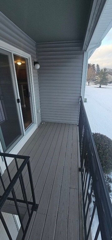 Building Photo - 94 Tennis Plaza Rd