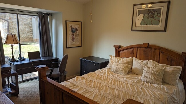 Building Photo - 100 Bay Point Dr