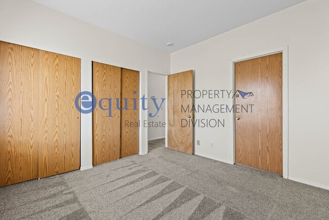 Building Photo - Beacon Hill Circle Condo