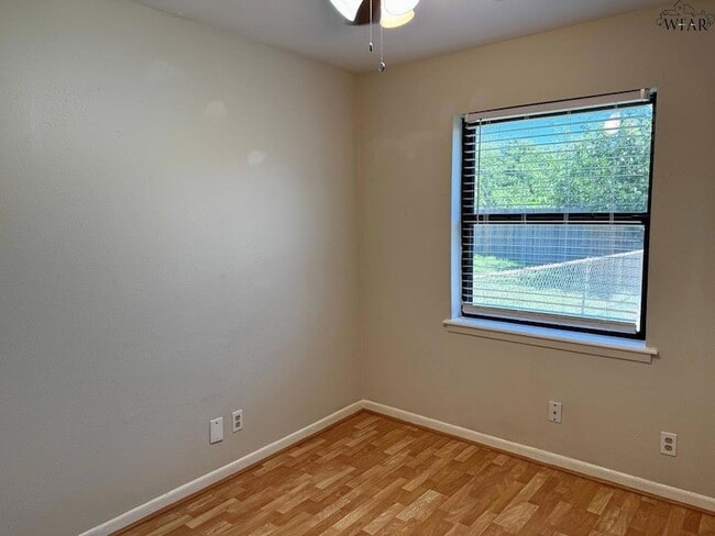 Building Photo - 4610 N Eden Hills Cir