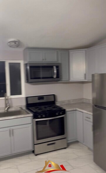 Kitchen - 3816 Greenwillow Ln