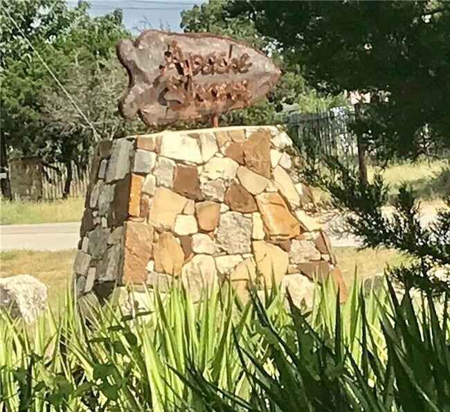 Building Photo - 2406 Indian Creek Rd