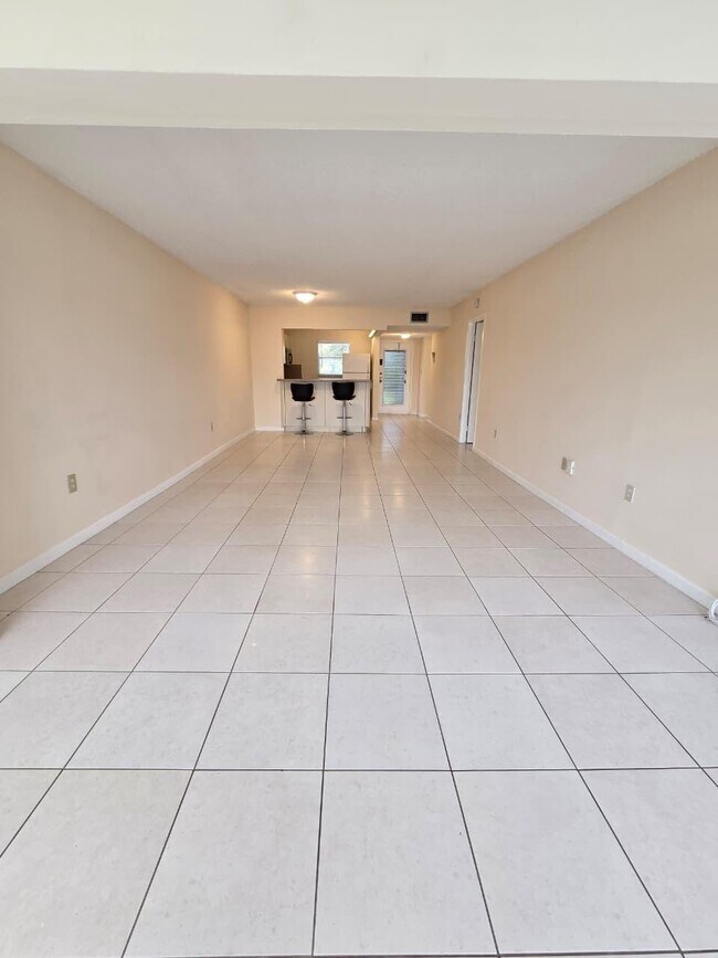 Building Photo - 8321 Sands Point Blvd