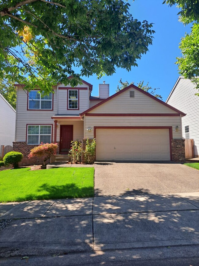 Beautiful Bright 3 bedroom - A/C - Move i... - Beautiful Bright 3 bedroom - A/C  - Move i...
