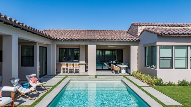 Building Photo - 75147 Palisades Pl