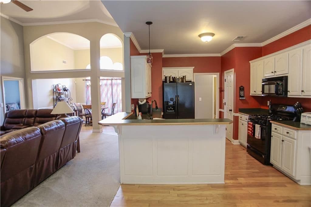 Building Photo - 3875 Spring Manor Ct