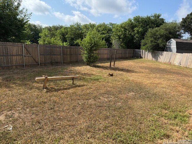 Building Photo - 5702 Canterbury Run