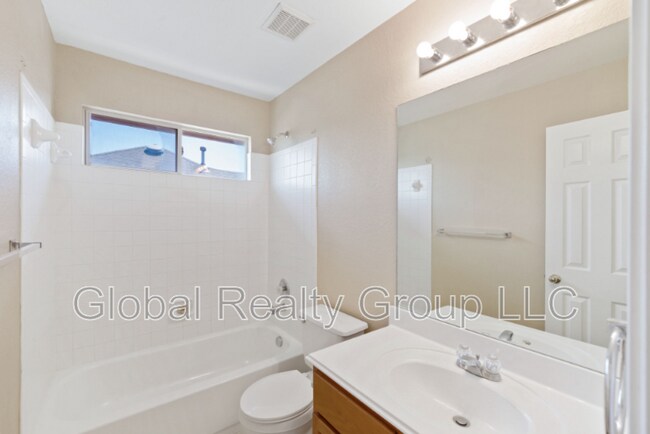 Building Photo - 20418 Cliff Park Ln