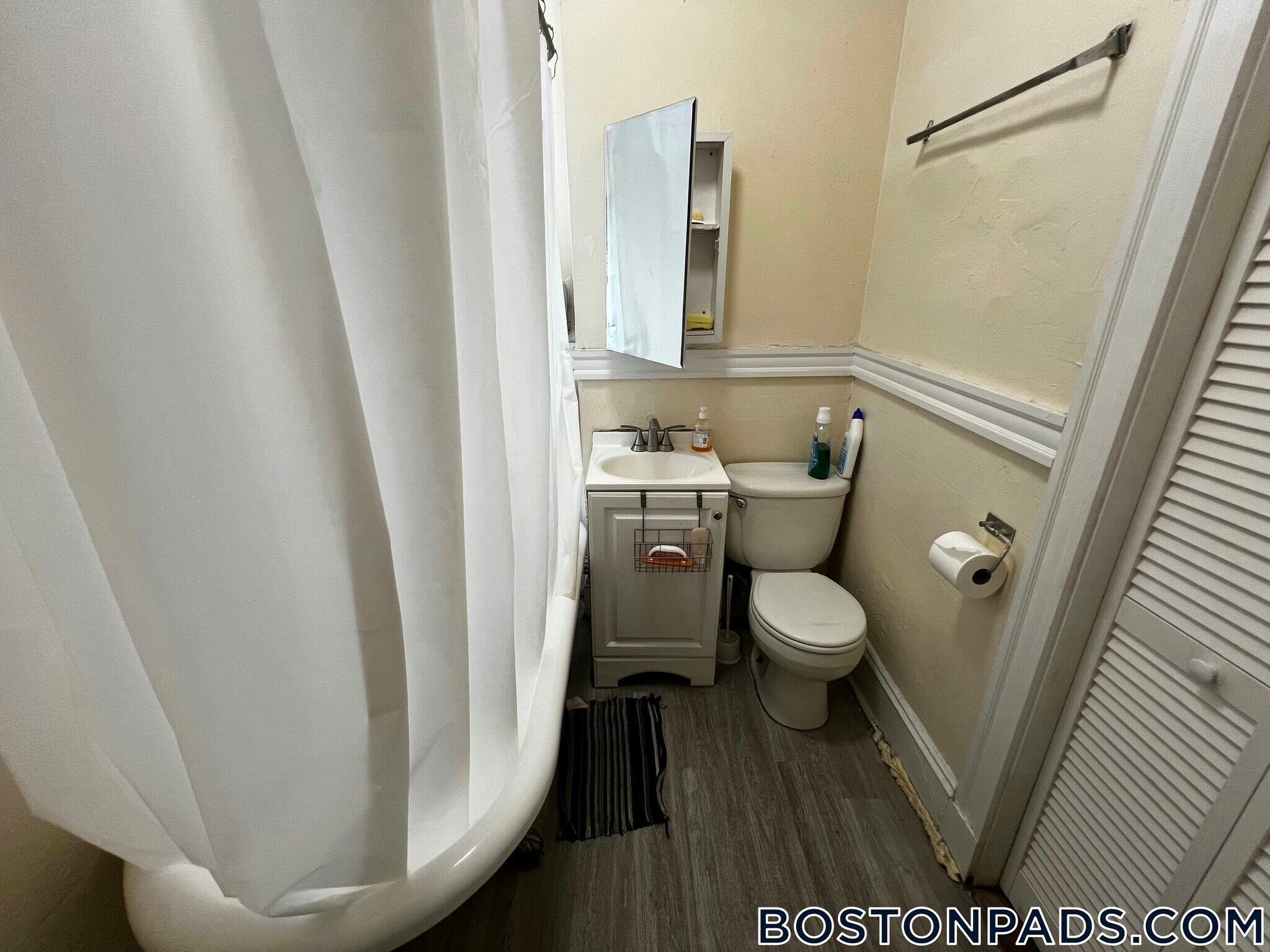 Building Photo - 881 Huntington Ave