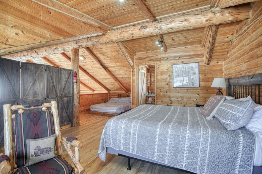 Building Photo - 5406 Henrys Lake Rd