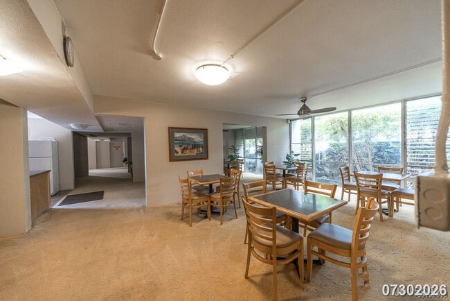 Building Photo - $3,000 / 2 Bed / 2 Bath / 2 Parking – Colonnade on The Green