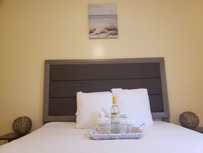 Building Photo - 59 Dartmouth Ave