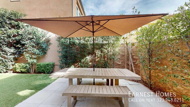 Building Photo - 20607 W Chestnut Cir