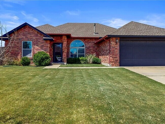 Primary Photo - 1409 Spoonwood Rd